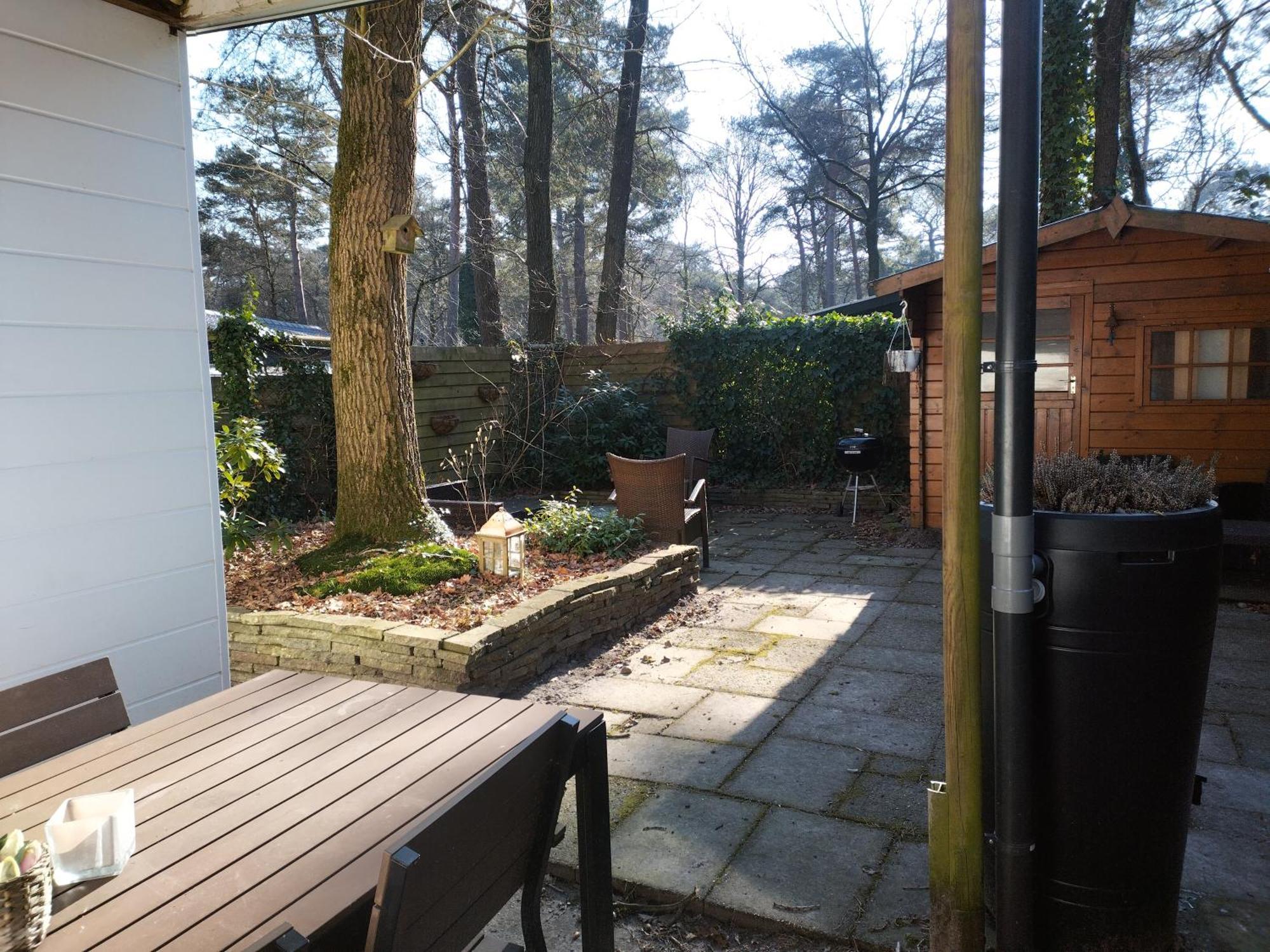 Wulft 47: Sunny 6-Person Chalet with Pool in Forest Campground IJhorst Exterior photo